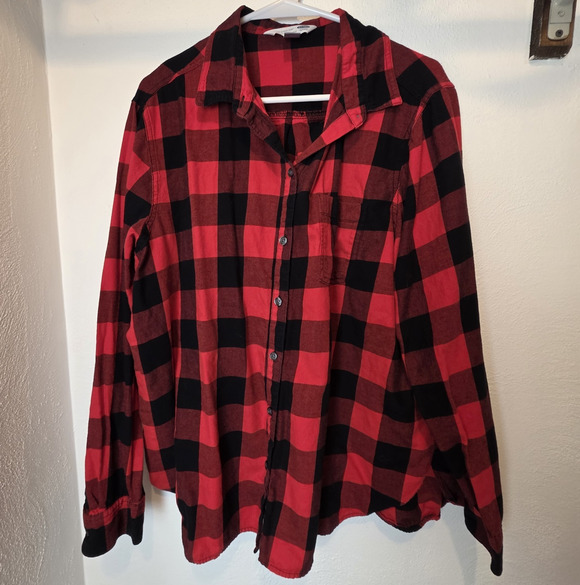 Old Navy Tops - Old Navy Classic Shirt Women's XXL Red/Black Plaid Flannel Button-Up